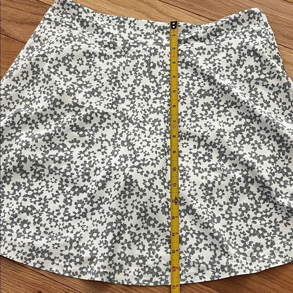 G/FORE Gray and White Patterned Skort - Picture 4 of 10